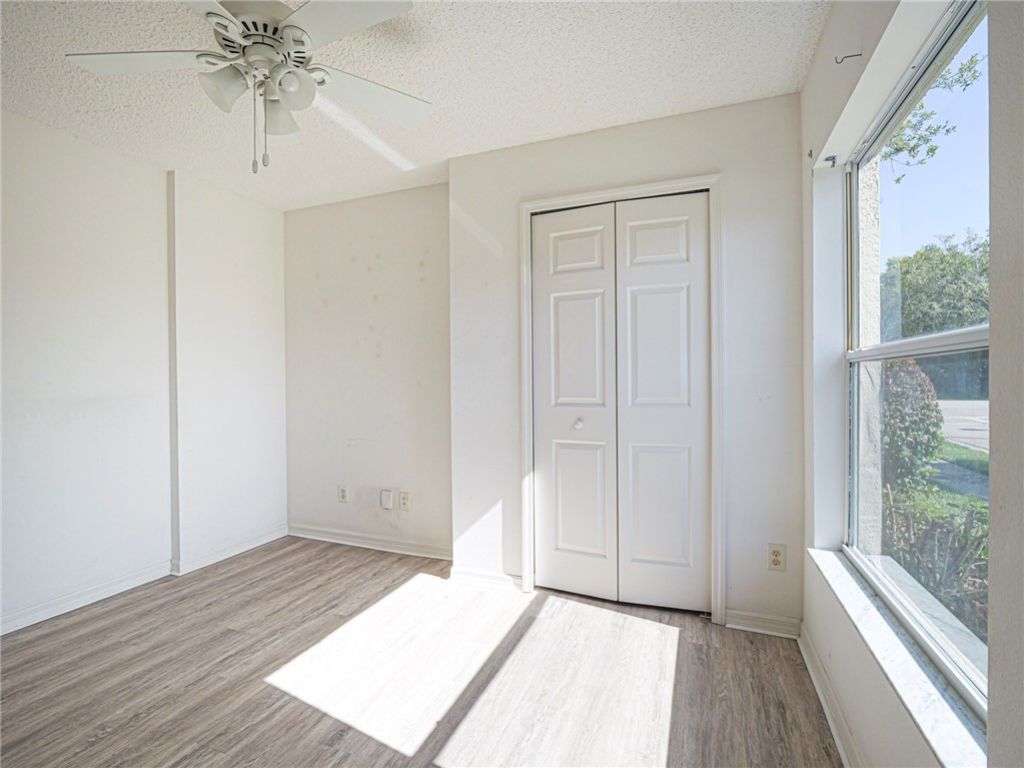 1143 N 13th Square, Vero Beach, FL 32960 Photo