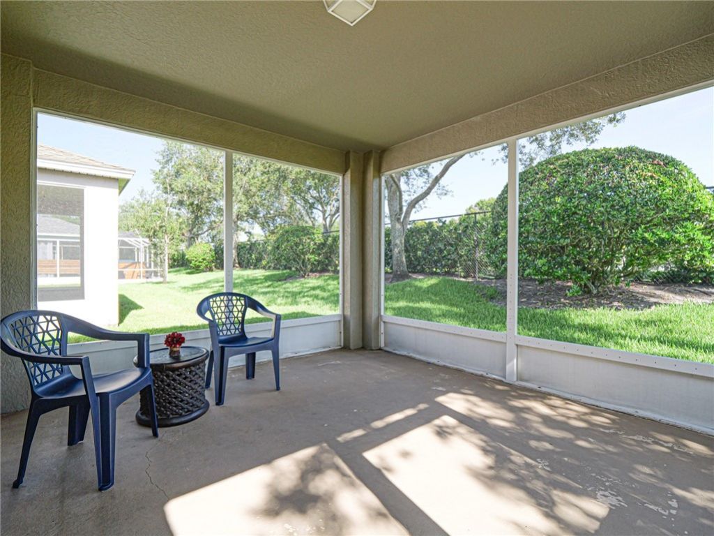 1143 N 13th Square, Vero Beach, FL 32960 Photo