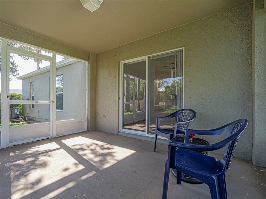 1143 N 13th Square, Vero Beach, FL 32960 Photo
