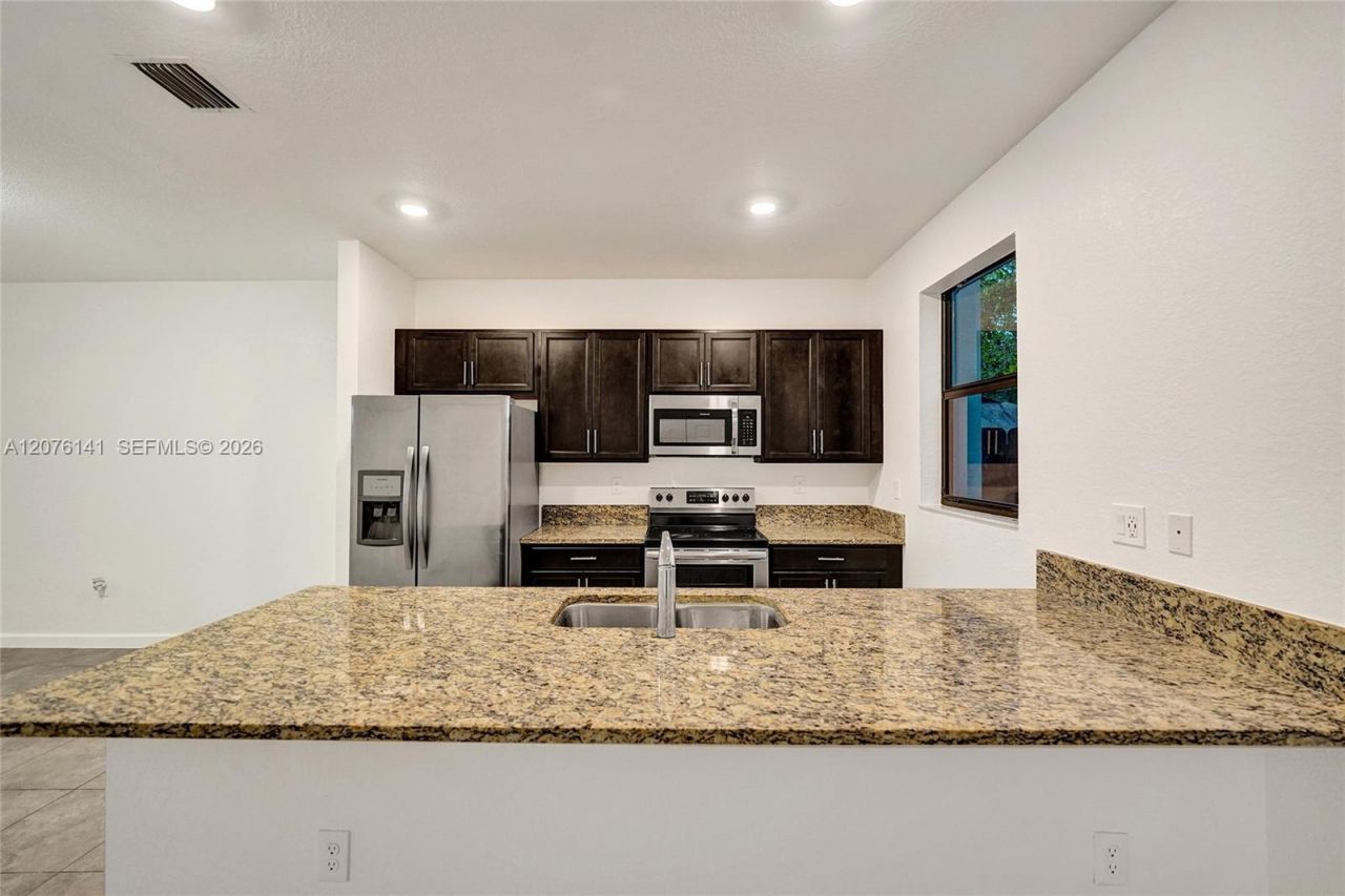 2805 SW 17 Avenue , Fort Lauderdale, FL 33315 Photo