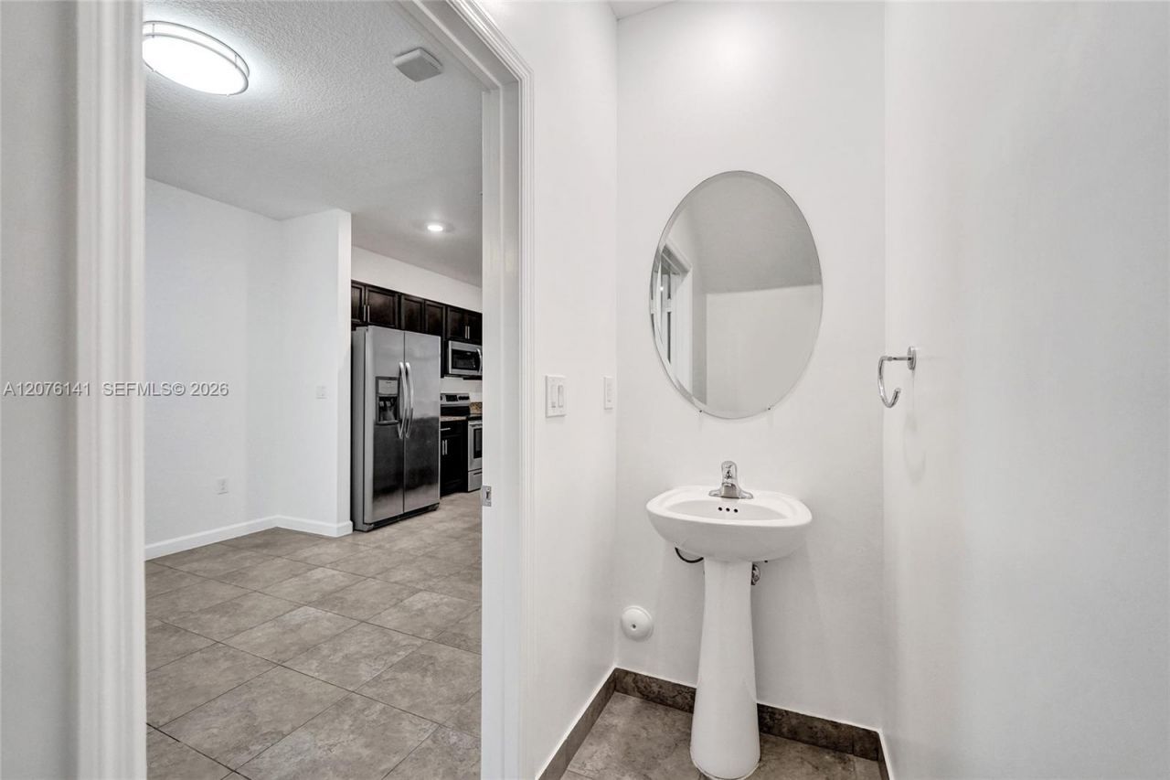 2805 SW 17 Avenue , Fort Lauderdale, FL 33315 Photo