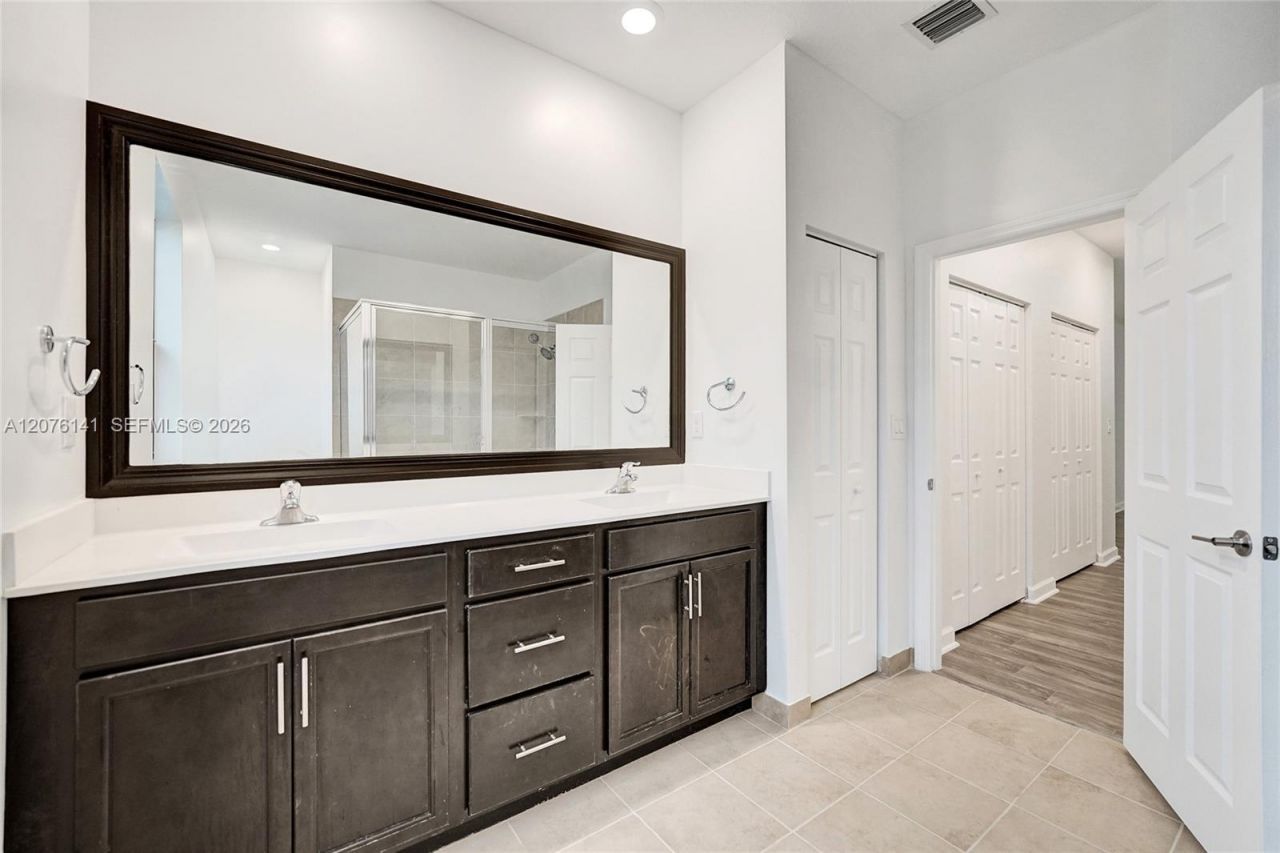 2805 SW 17 Avenue , Fort Lauderdale, FL 33315 Photo