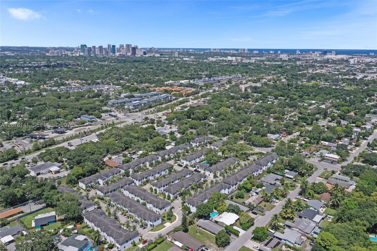 2805 SW 17 Avenue , Fort Lauderdale, FL 33315 Photo