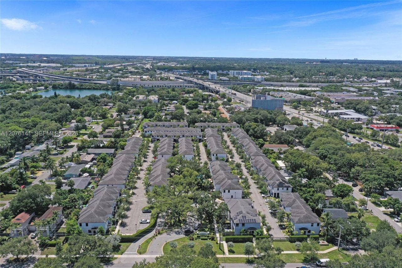 2805 SW 17 Avenue , Fort Lauderdale, FL 33315 Photo