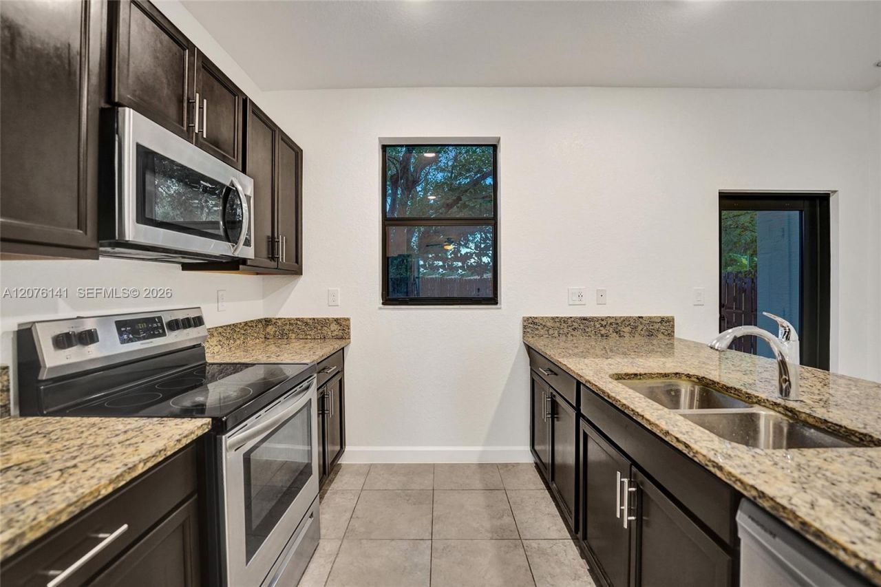 2805 SW 17 Avenue , Fort Lauderdale, FL 33315 Photo