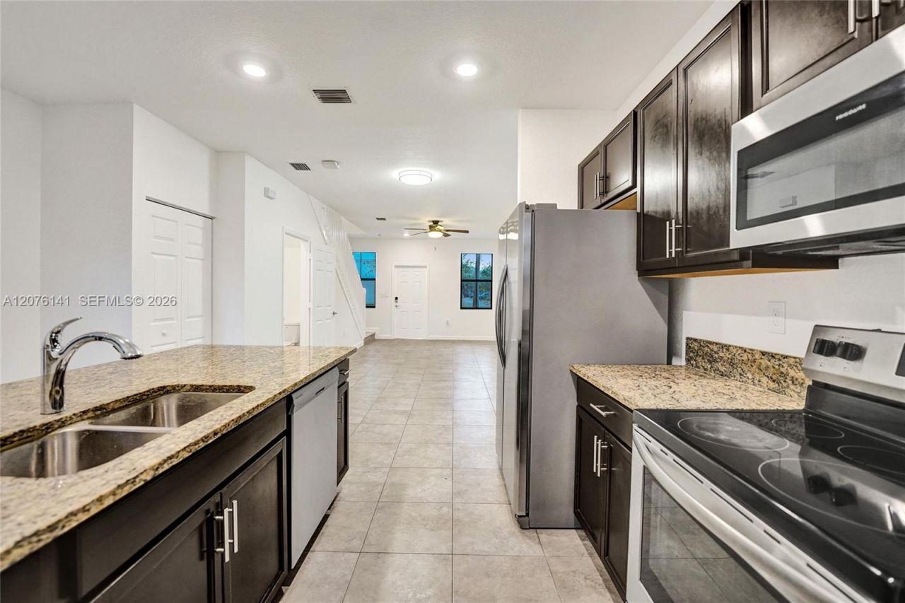2805 SW 17 Avenue , Fort Lauderdale, FL 33315 Photo