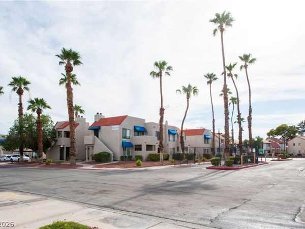 4391 Gannet Circle , Unit 11, Las Vegas, NV 89103