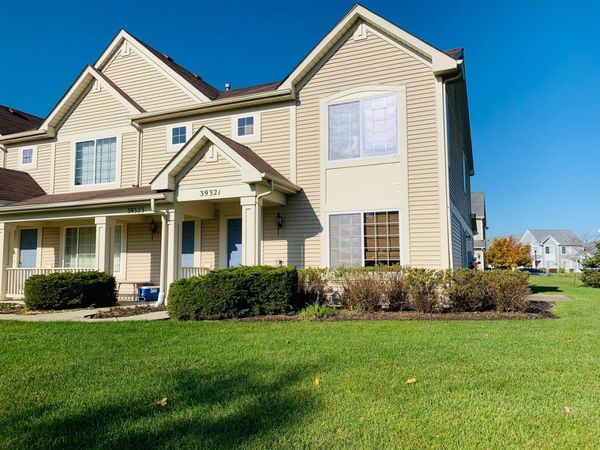 39321 N Melbourne Court , Beach Park, IL 60083