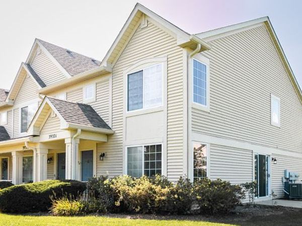 39321 N Melbourne Court, Beach Park, IL 60083