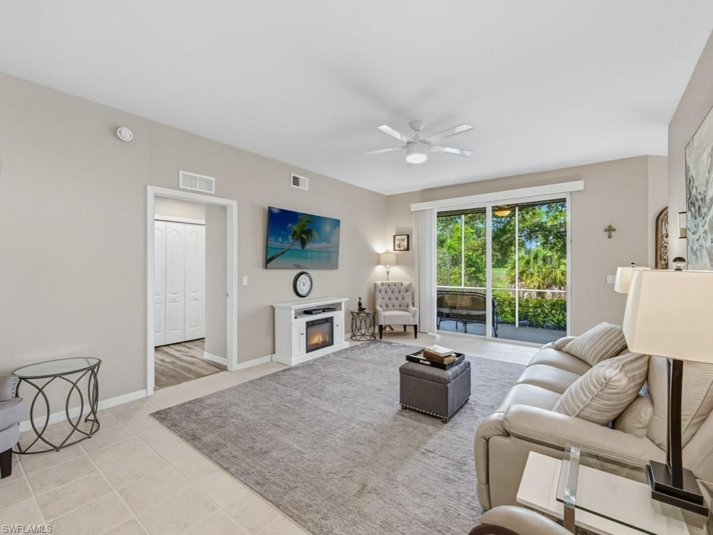3445 Grand Cypress Dr, Unit 102, Naples, FL 34119 Photo