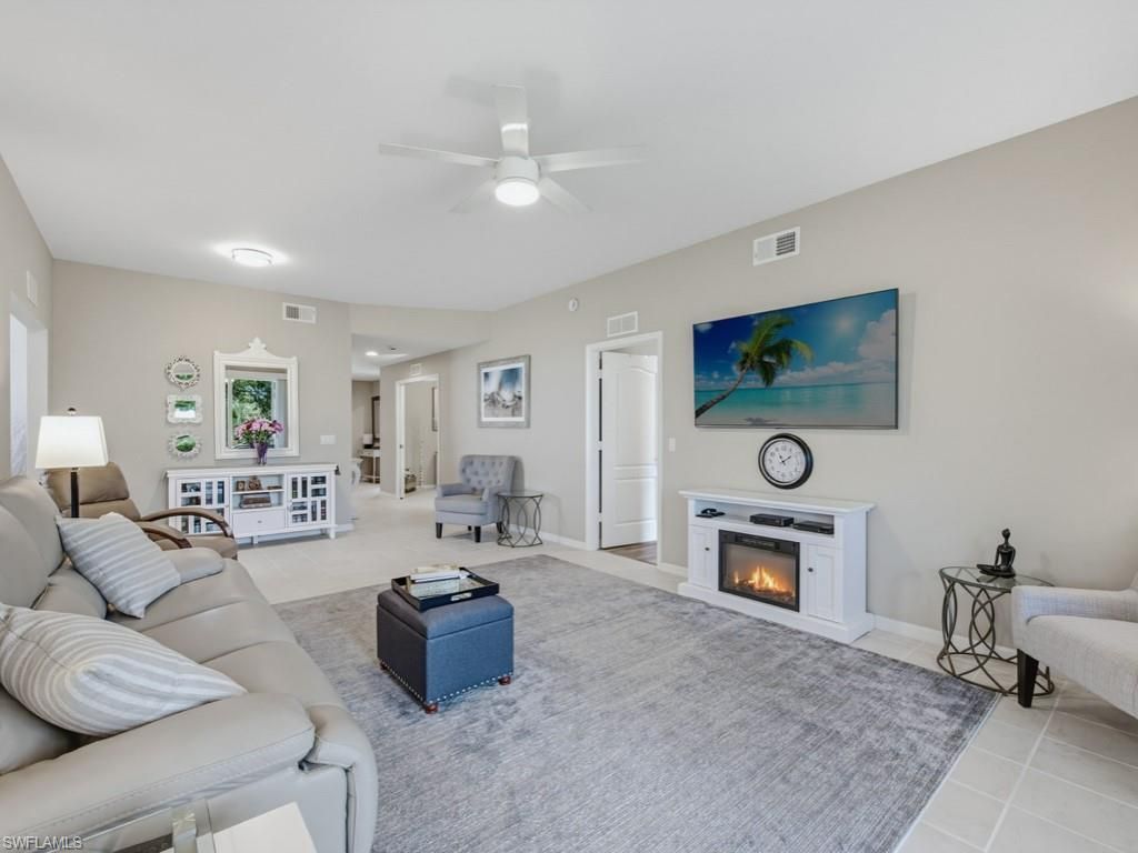 3445 Grand Cypress Dr, Unit 102, Naples, FL 34119 Photo