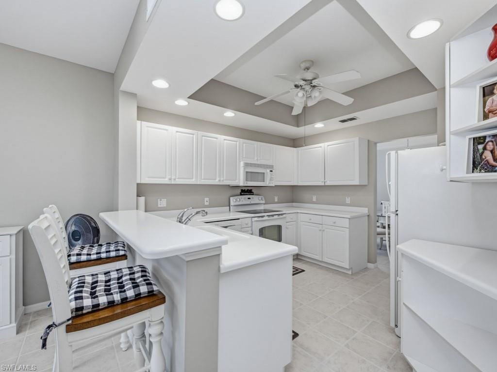 3445 Grand Cypress Dr, Unit 102, Naples, FL 34119 Photo