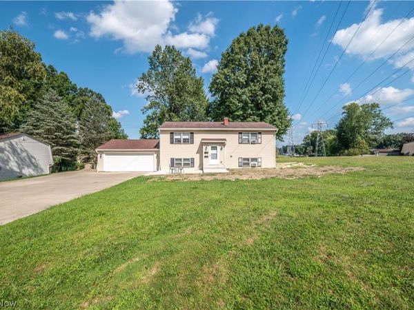 3907 S Schenley Avenue , Youngstown, OH 44511