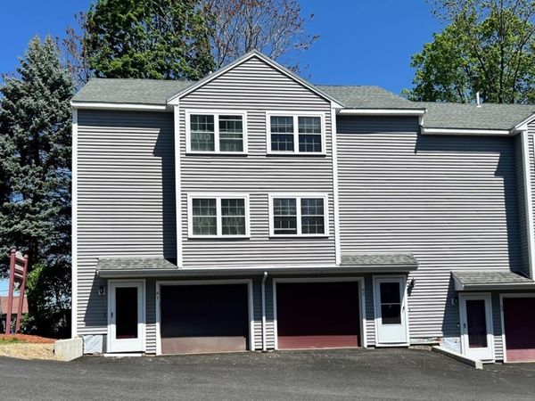 80 Smith St, Unit 2A, Lowell, MA 01851