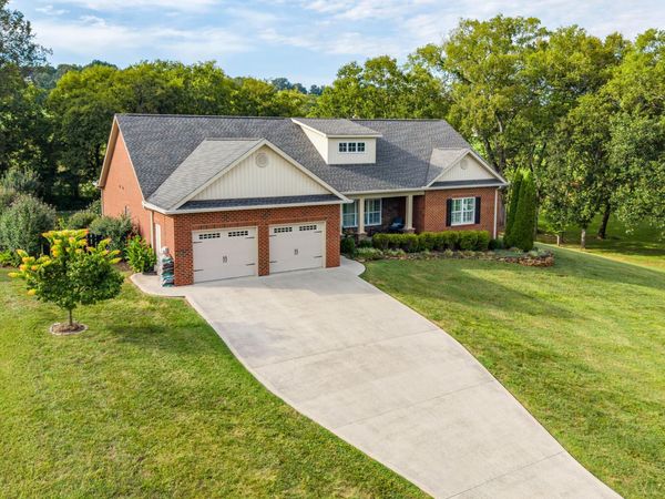 359 Illinois Ave, Seymour, TN 37865