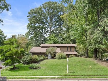 9006 HOME GUARD DRIVE, BURKE, VA 22015