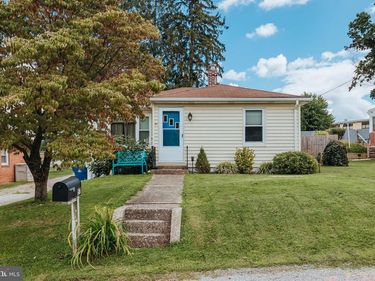 57 2ND STREET, WINDSOR, PA 17366