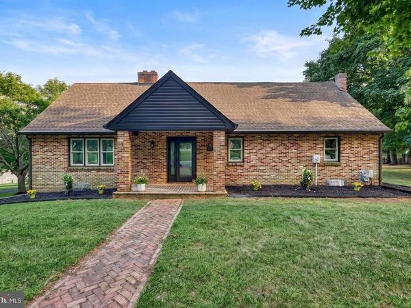 521 WINDY HILL ROAD , NEW FREEDOM, PA 17349