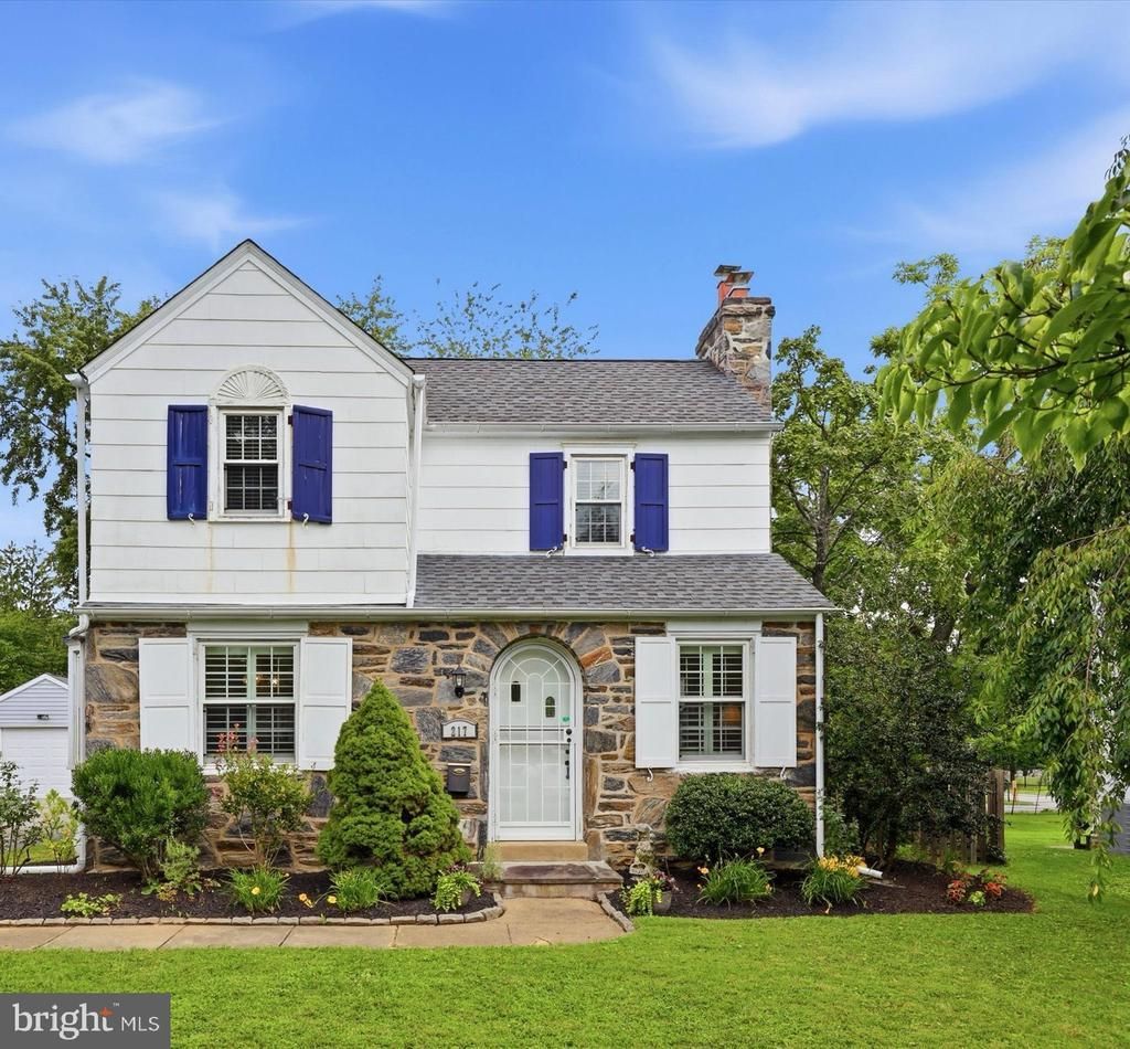 217 WILLIAMSBURG ROAD , ARDMORE, PA 19003