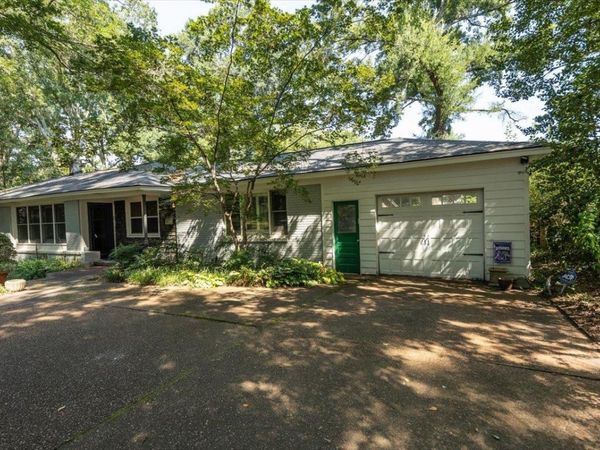 4910 COLE RD, Memphis, TN 38117