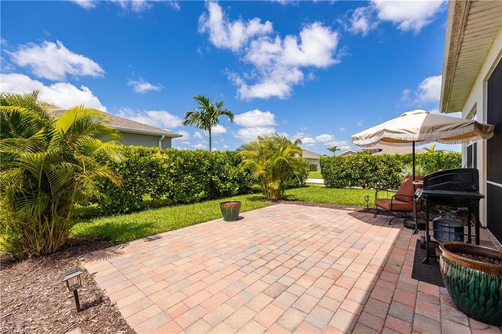 3286 Baravaldo Cir, Cape Coral, FL 33909 Photo