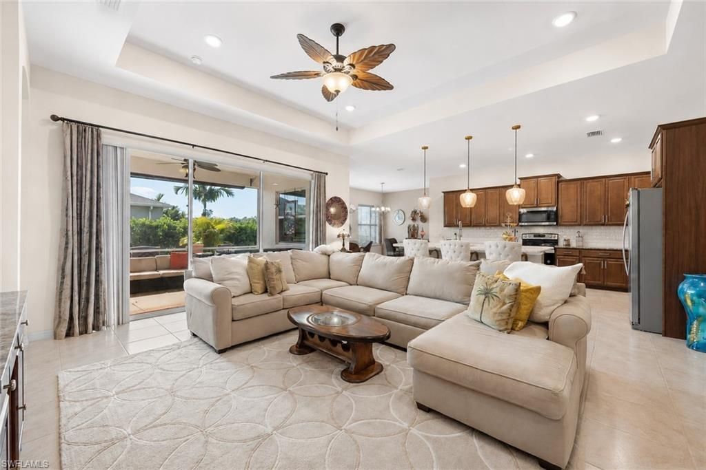 3286 Baravaldo Cir, Cape Coral, FL 33909 Photo