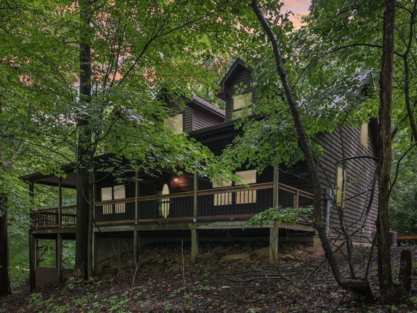 12120 Young Road , Amanda, OH 43102