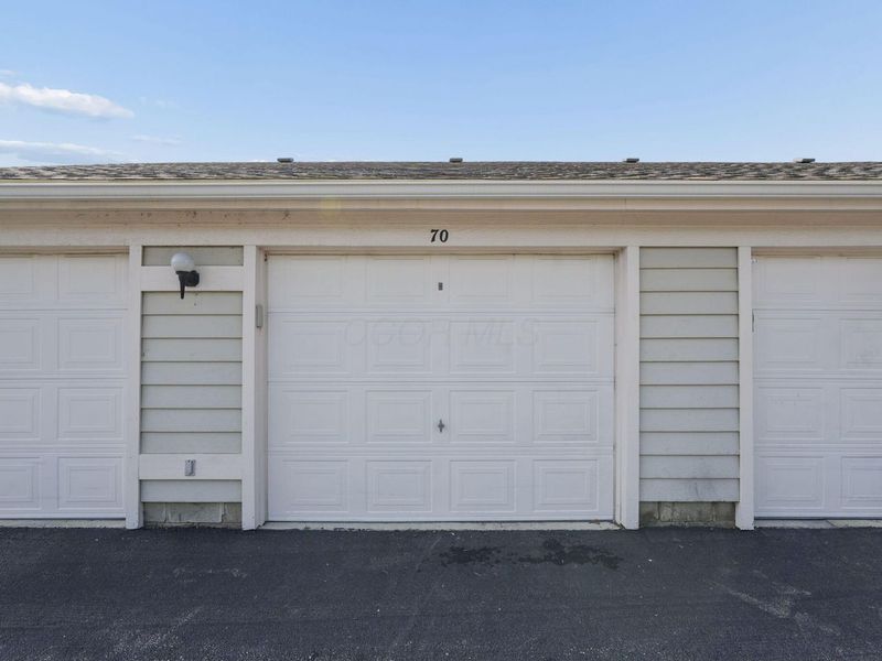 6767 Meadow Creek Drive, Unit 104, Columbus, OH 43235 Photo 20
