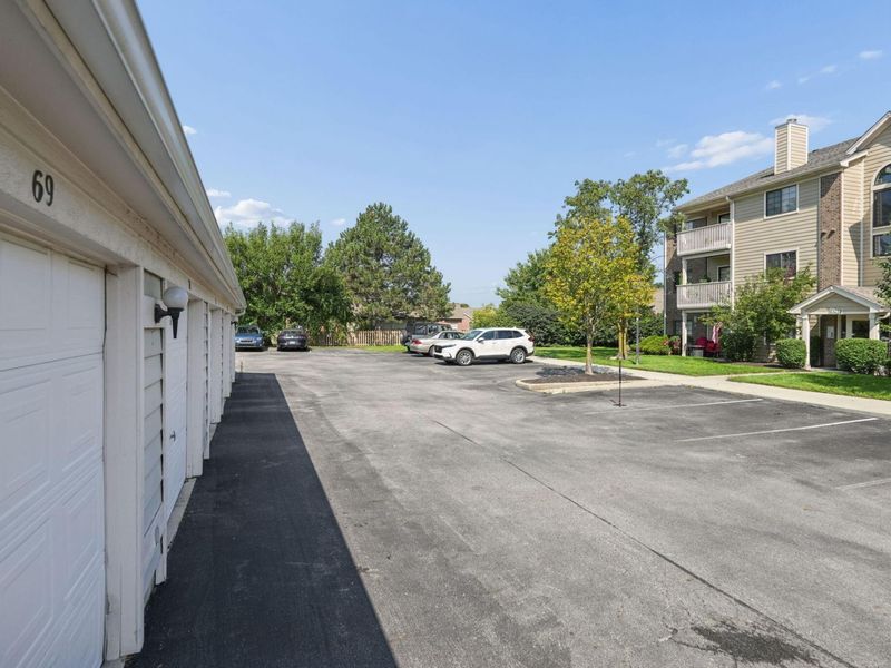 6767 Meadow Creek Drive, Unit 104, Columbus, OH 43235 Photo 21