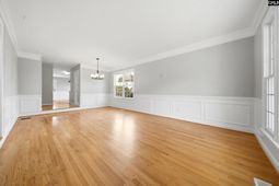104 W Hampton Way photo 4