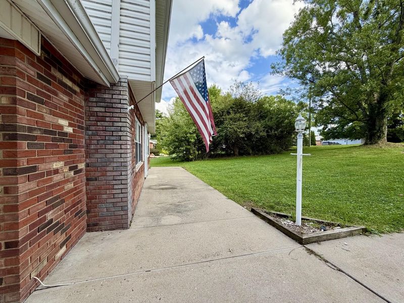 2016 Mapletree Lane, Independence, KY 41051 Photo 11