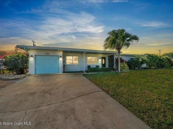 295 Spruce Avenue, Merritt Island, FL 32953