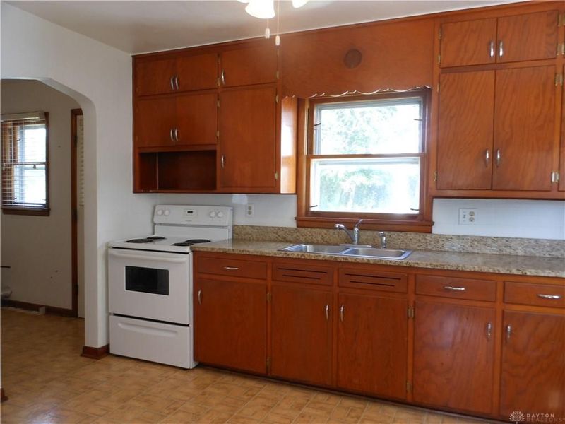 22 N Plum Street, Phillipsburg, OH 45354 Photo 13