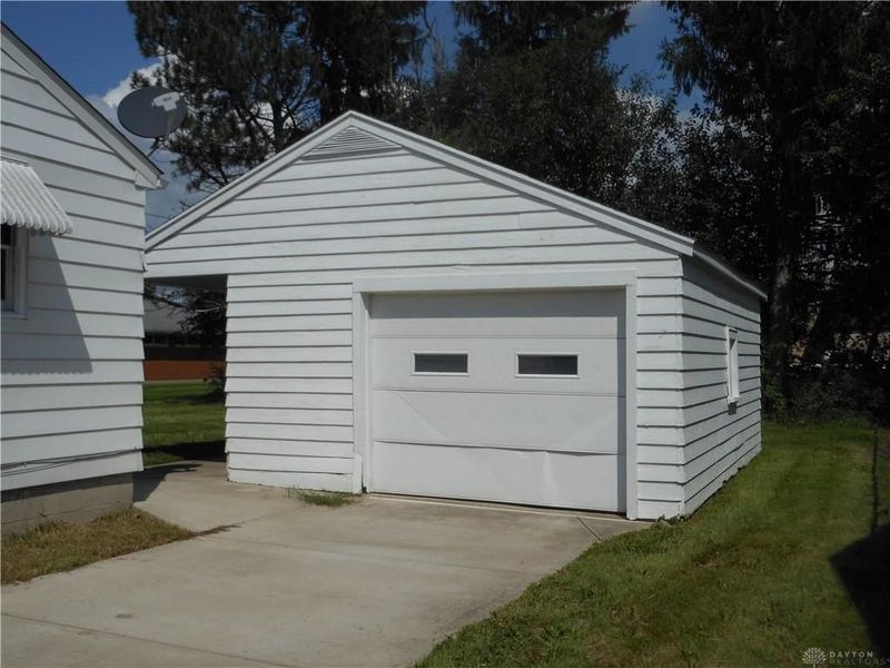 22 N Plum Street, Phillipsburg, OH 45354 Photo 6