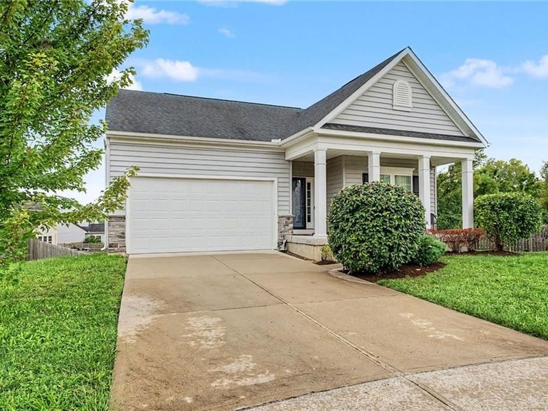 562 Recess Drive, Riverside, OH 45404 Photo 2