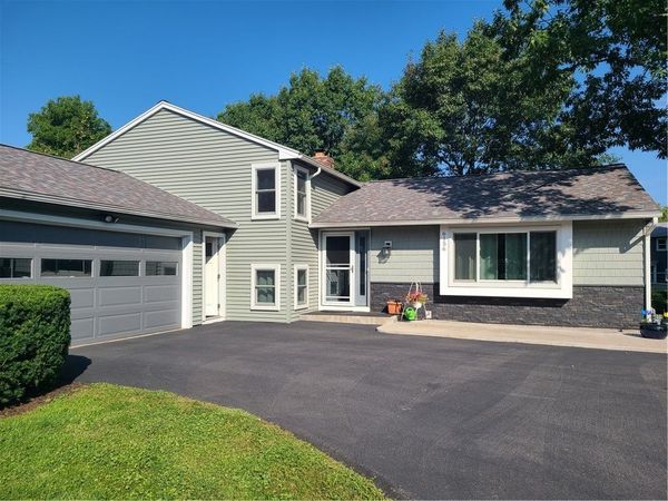 6156 County Road 41 , Farmington, NY 14425