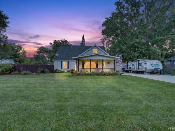 8847 Rosella Street, Taylor, Mi 48180