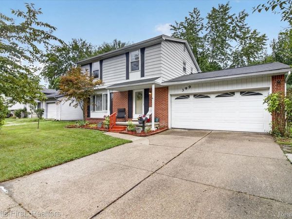 399 Surrey Heights, Westland, Mi 48186