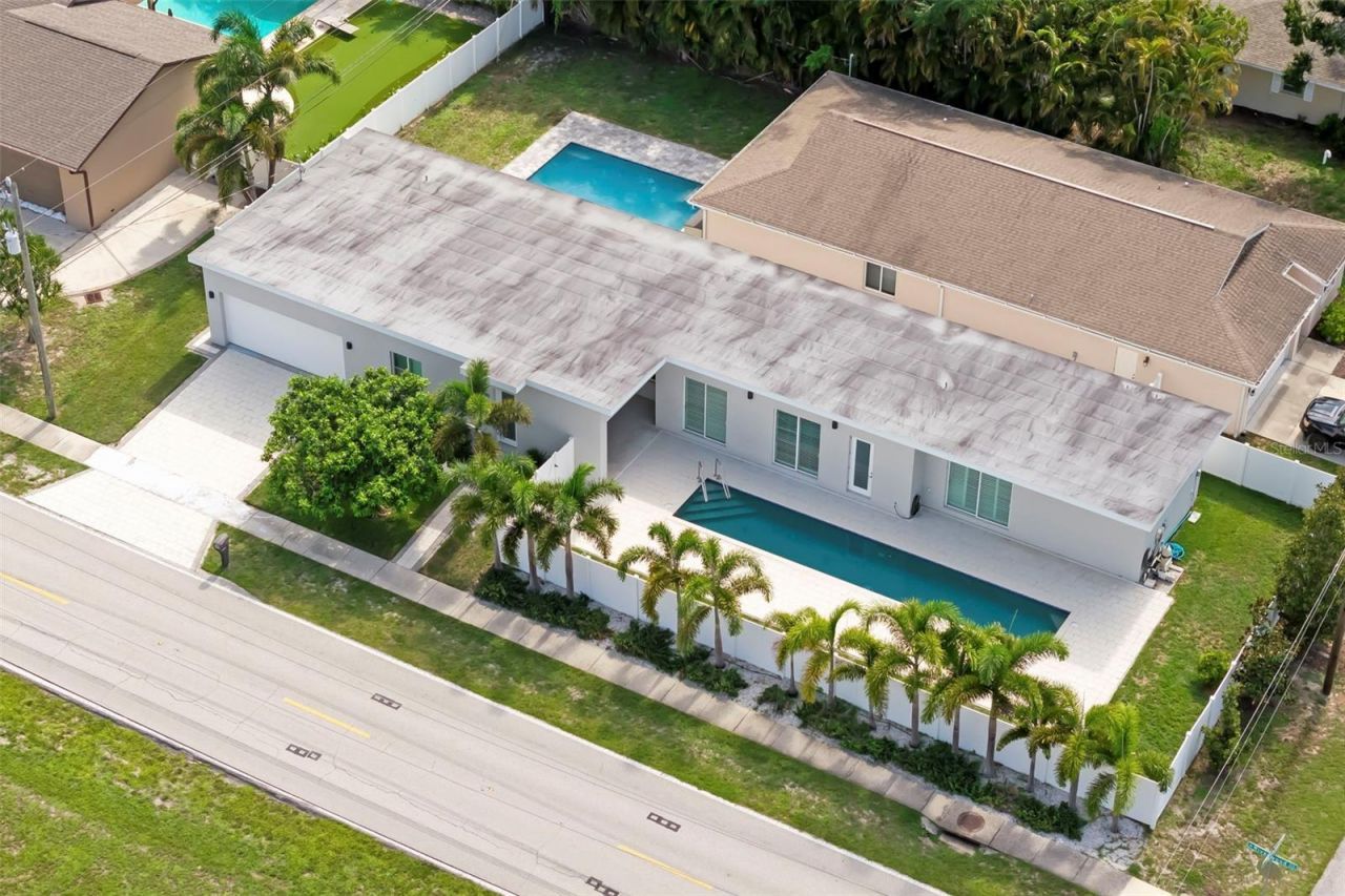 4524 Riverwood Avenue, Sarasota, FL 34231 Photo