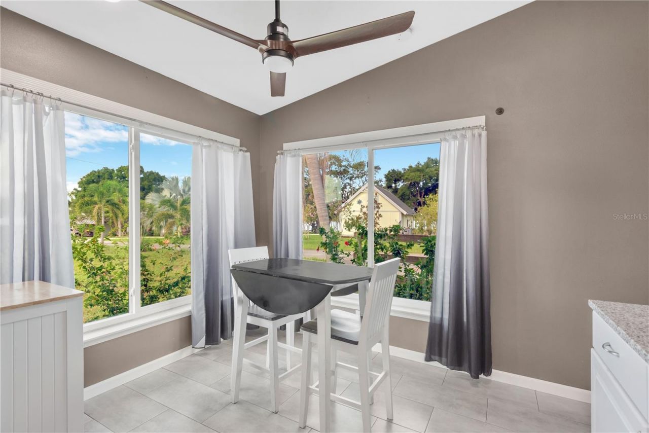 2054 Saffold Park Drive, Ruskin, FL 33570 Photo