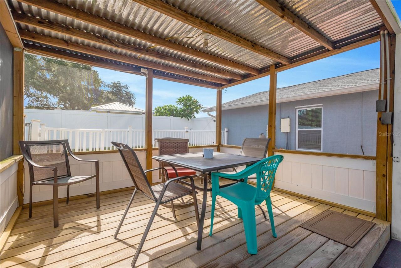 2054 Saffold Park Drive, Ruskin, FL 33570 Photo