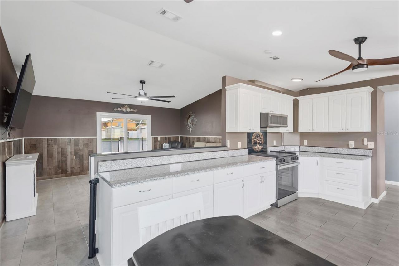 2054 Saffold Park Drive, Ruskin, FL 33570 Photo