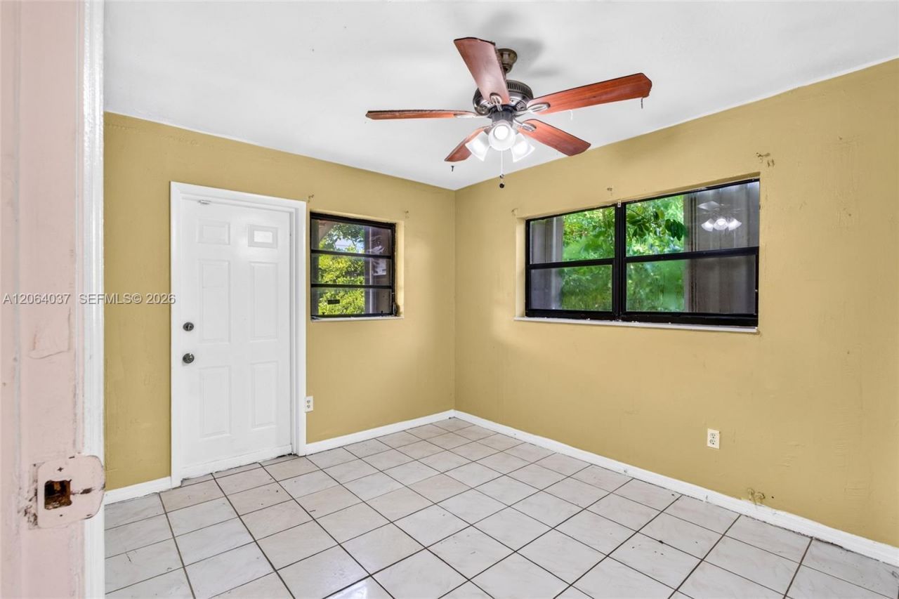 17950 NW 6th Court , Miami Gardens, FL 33169 Photo