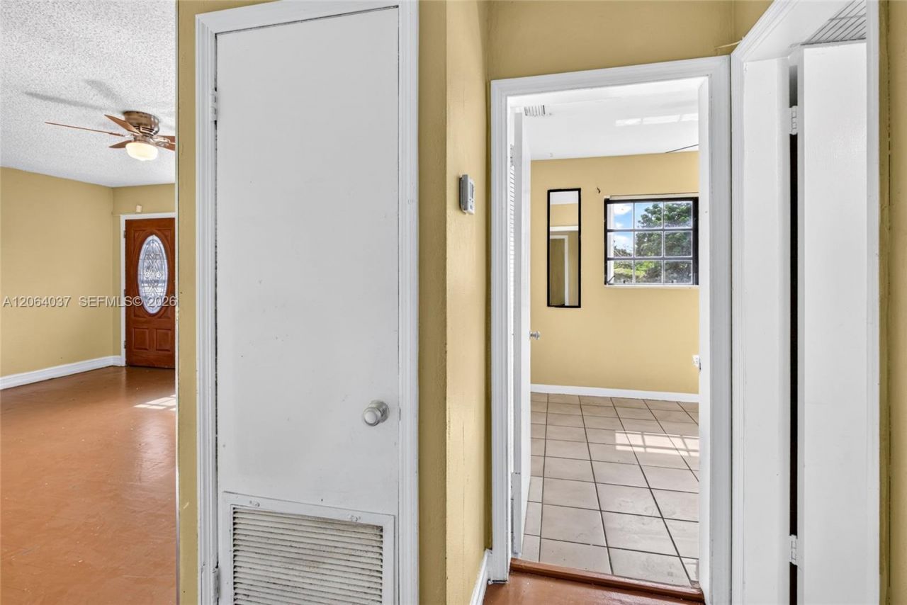 17950 NW 6th Court , Miami Gardens, FL 33169 Photo