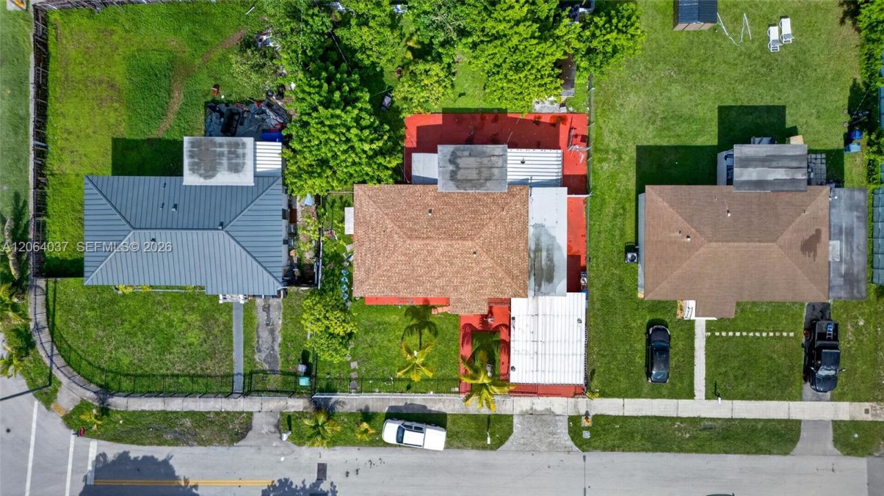 17950 NW 6th Court , Miami Gardens, FL 33169 Photo