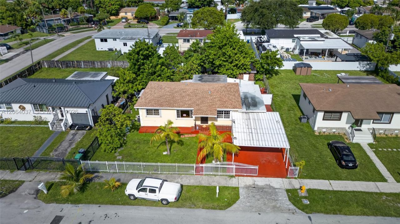 17950 NW 6th Court , Miami Gardens, FL 33169 Photo