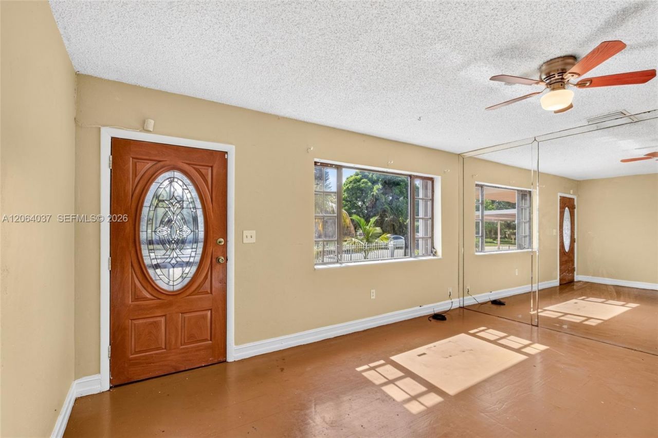 17950 NW 6th Court , Miami Gardens, FL 33169 Photo
