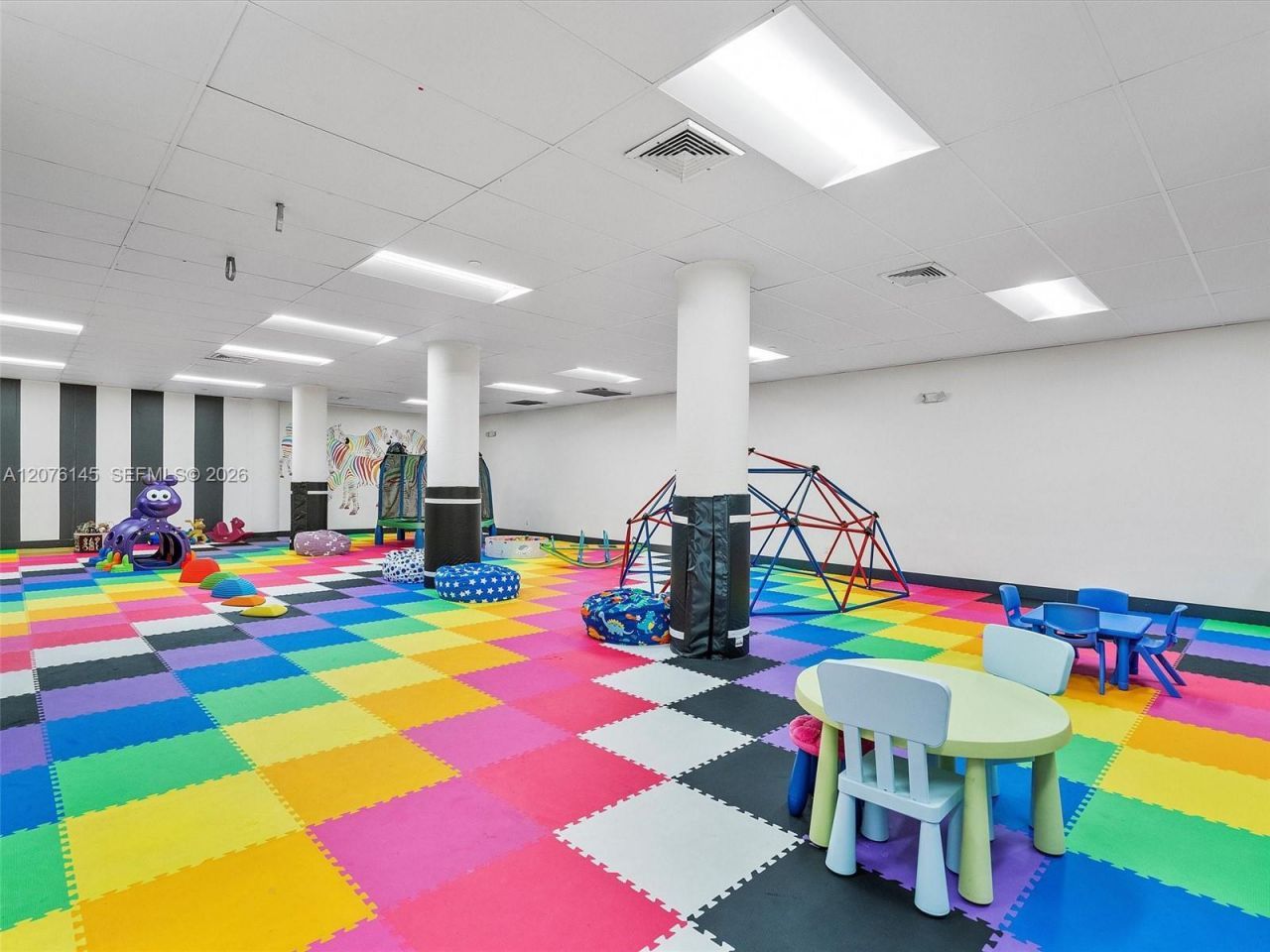 900 SW Bay Dr , Unit 617 & DS31, Miami Beach, FL 33141 Photo