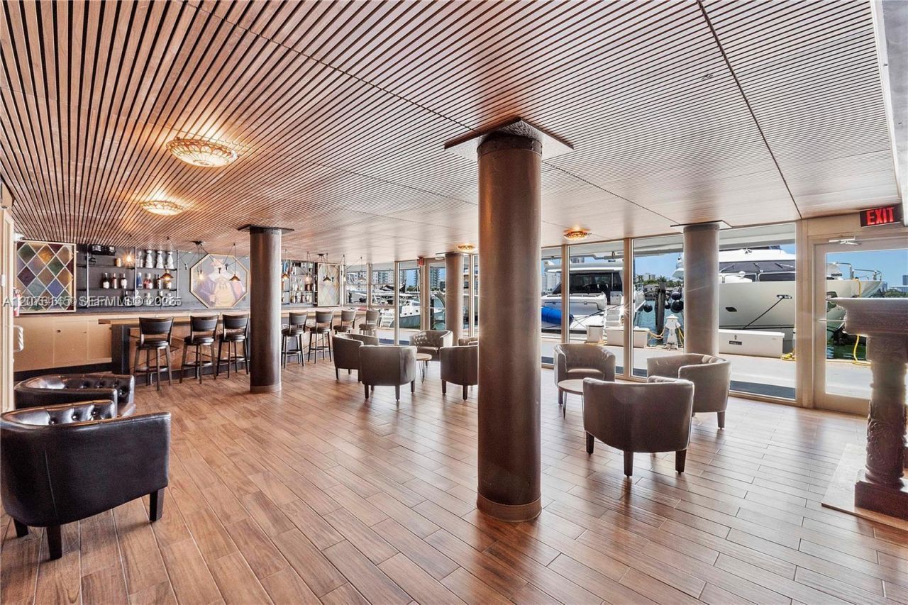 900 SW Bay Dr , Unit 617 & DS31, Miami Beach, FL 33141 Photo