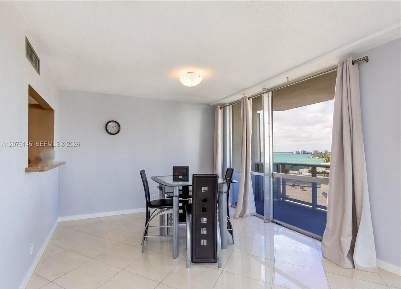 900 SW Bay Dr , Unit 617 & DS31, Miami Beach, FL 33141 Photo